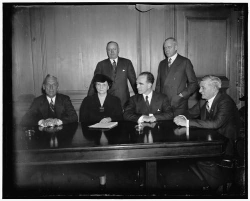 Tarihsel Bulgular Fotoğraf: Frances Perkins, İşçi Lideri, Frank Murphy, Alfred P Sloan Jr, William Knusdes, 1937